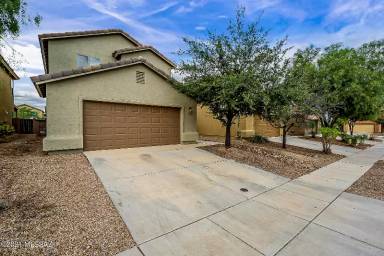 Main picture of 848 W Placita El Cauce Rico
