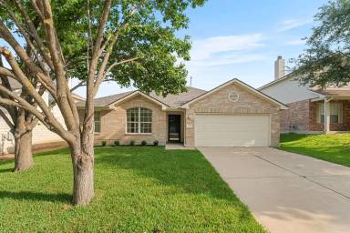 Main picture of 2305 Boulder Run