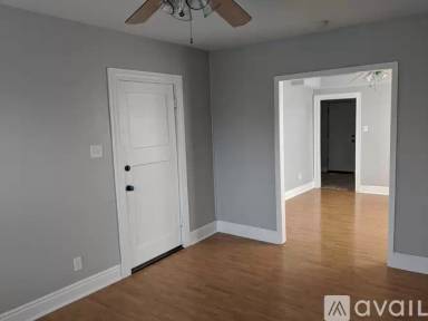 Main picture of 3706 Hereford St