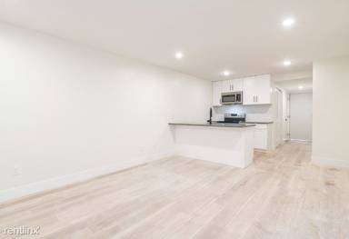 Main picture of 5550 Larchwood Ave