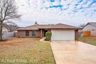 Main picture of 4208 Josh Dr