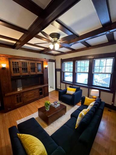 Main picture of 604 Holly Ave