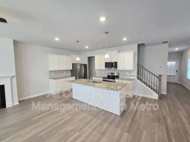 Main picture of 438 Lanier Cir