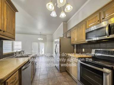 Main picture of 2801 NW 170th St