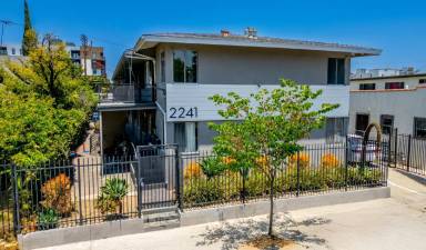 Main picture of 2241 W 14th St