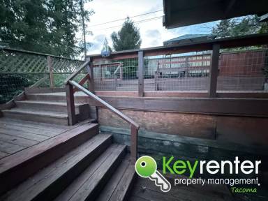 Main picture of 6604 4th St E