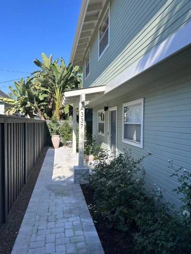 Main picture of 335 S Grand St