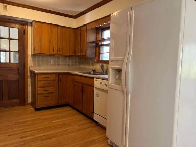 Main picture of 21 Devin St