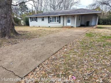 Main picture of 2703 Euclid Rd NW
