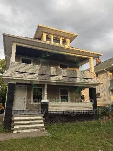 Main picture of 4427 W 49th St