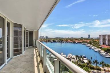 Main picture of South Tower At The Point Condo