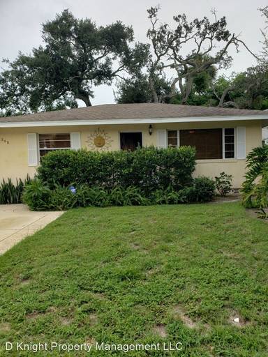 Main picture of 265 Lexington Dr