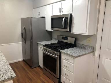 Main picture of 212 David Dr