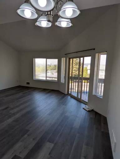 Main picture of 12711 SE 42 St