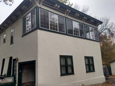 Main picture of 415 7th Ave E
