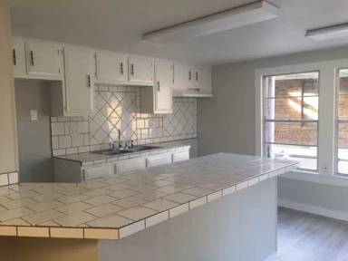 Main picture of 308-310 Merchant Street - C