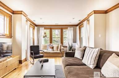 Main picture of 2659 S Homan Ave