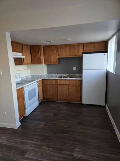 Main picture of Palm Creek Apartments