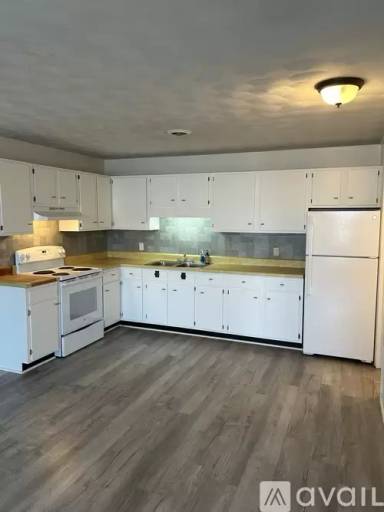Main picture of 460 Main St