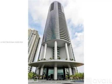 Main picture of Porsche Design Tower Miami