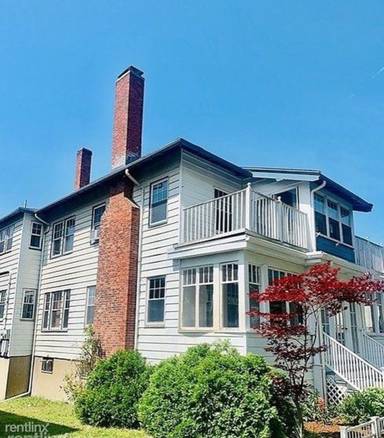 Main picture of 112 Lynnway