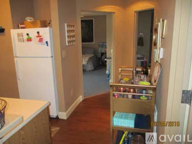 Main picture of 701 N Dicks St