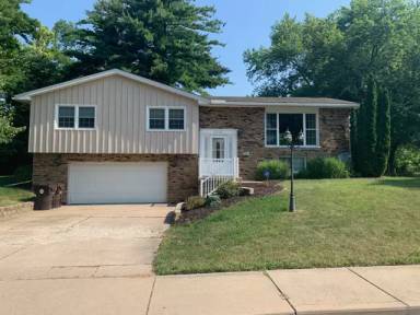 Main picture of 2715 W Newman Pkwy