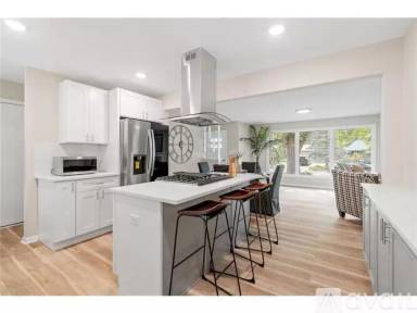 Main picture of 6333 Saint Johns Ave