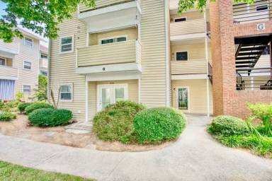 Main picture of Court Ridge Condominiums