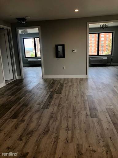 Main picture of 6205 Meadowview Ave