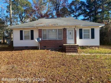 Main picture of 2219 Greenleaf Rd