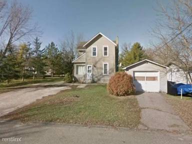 Main picture of 524 Phelps Ave