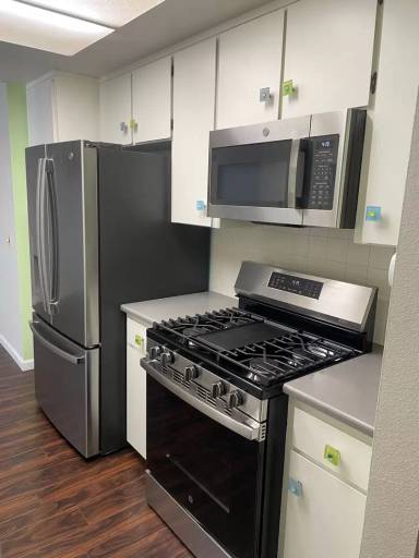 Main picture of 641 Piney Way