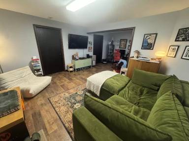 Main picture of 236 S Market St