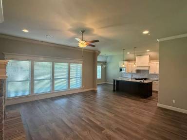 Main picture of 18805 Trailview Way