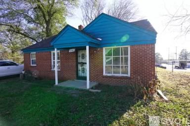 Main picture of 2361 Joy Ln