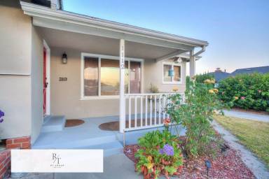 Main picture of 1112 Riedel Ave