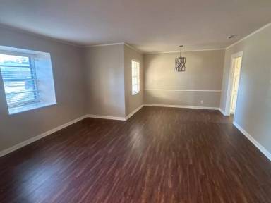 Main picture of 204 Ridgecrest Dr