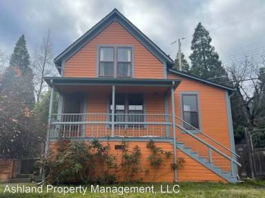 Main picture of 518 Auburn St
