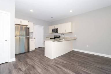 Main picture of 100 Bellbrook Ln