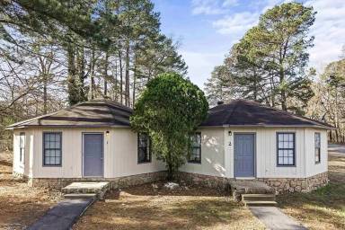 Main picture of 812 Shady Heights Rd