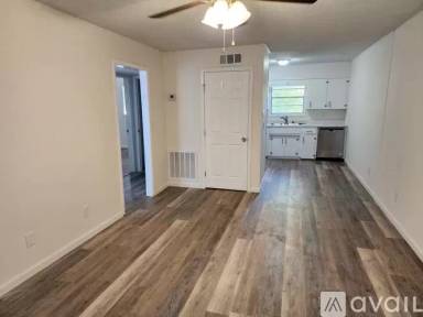 Main picture of 309 W Main St