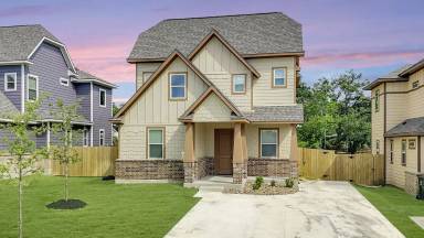 Main picture of 309 Fairway Dr