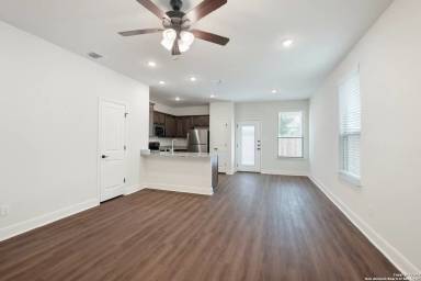 Main picture of 2507 Lynwood Bnd