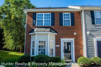 Main picture of 1801 Olivers Crossing Cir