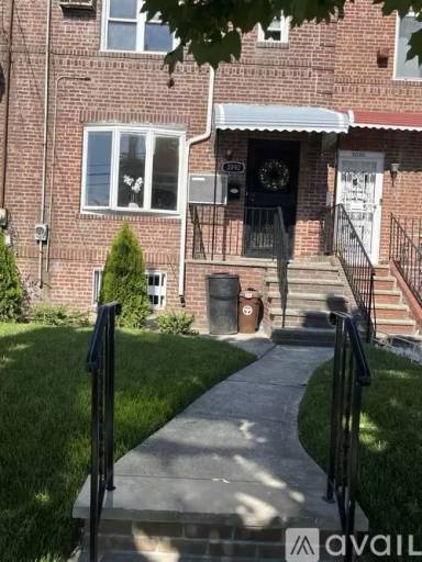 Main picture of 3092 Nostrand Ave