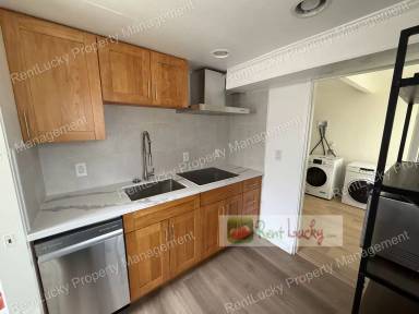 Main picture of 12835 NE 104th St