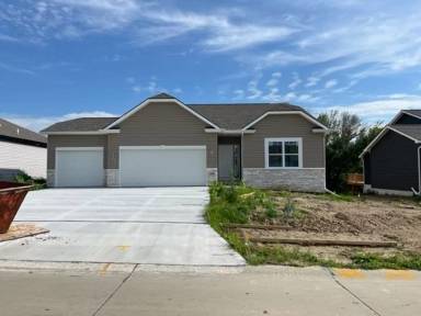 Main picture of 205 Highland Dr