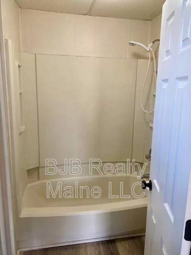 Main picture of 221 Woodford St