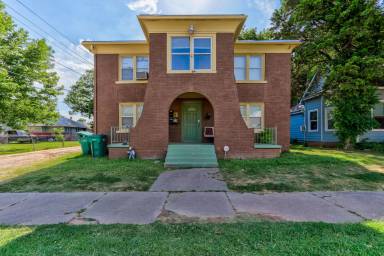 Main picture of 815 N Brauer Ave